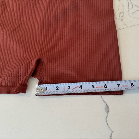 Anthropologie Regan Seamless Boyshorts l/xl in wine NWT - Picture 9 of 9